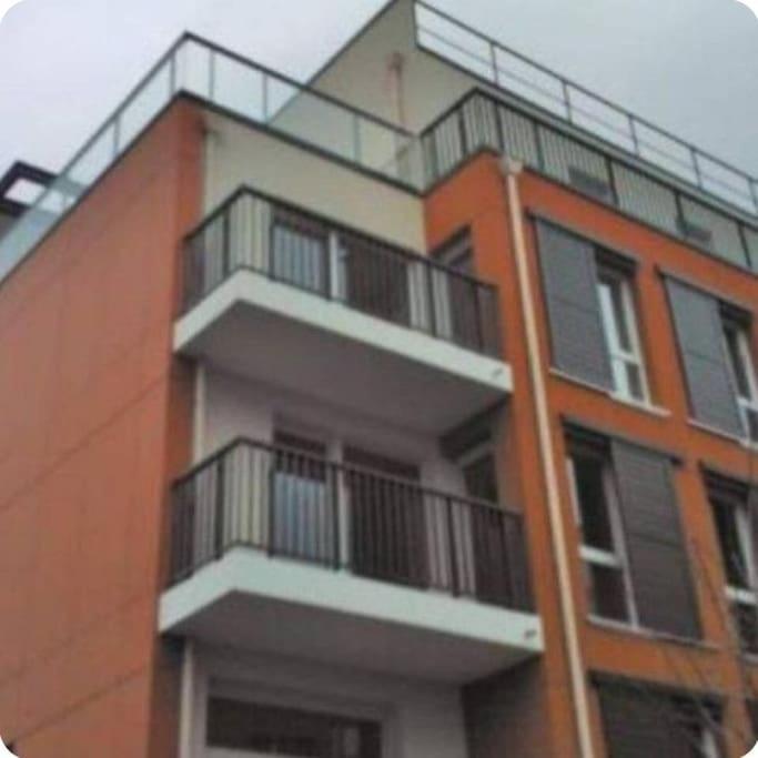 Joli Appartement Avec Jardin Et 2 Parkings Prives Argenteuil Luaran gambar